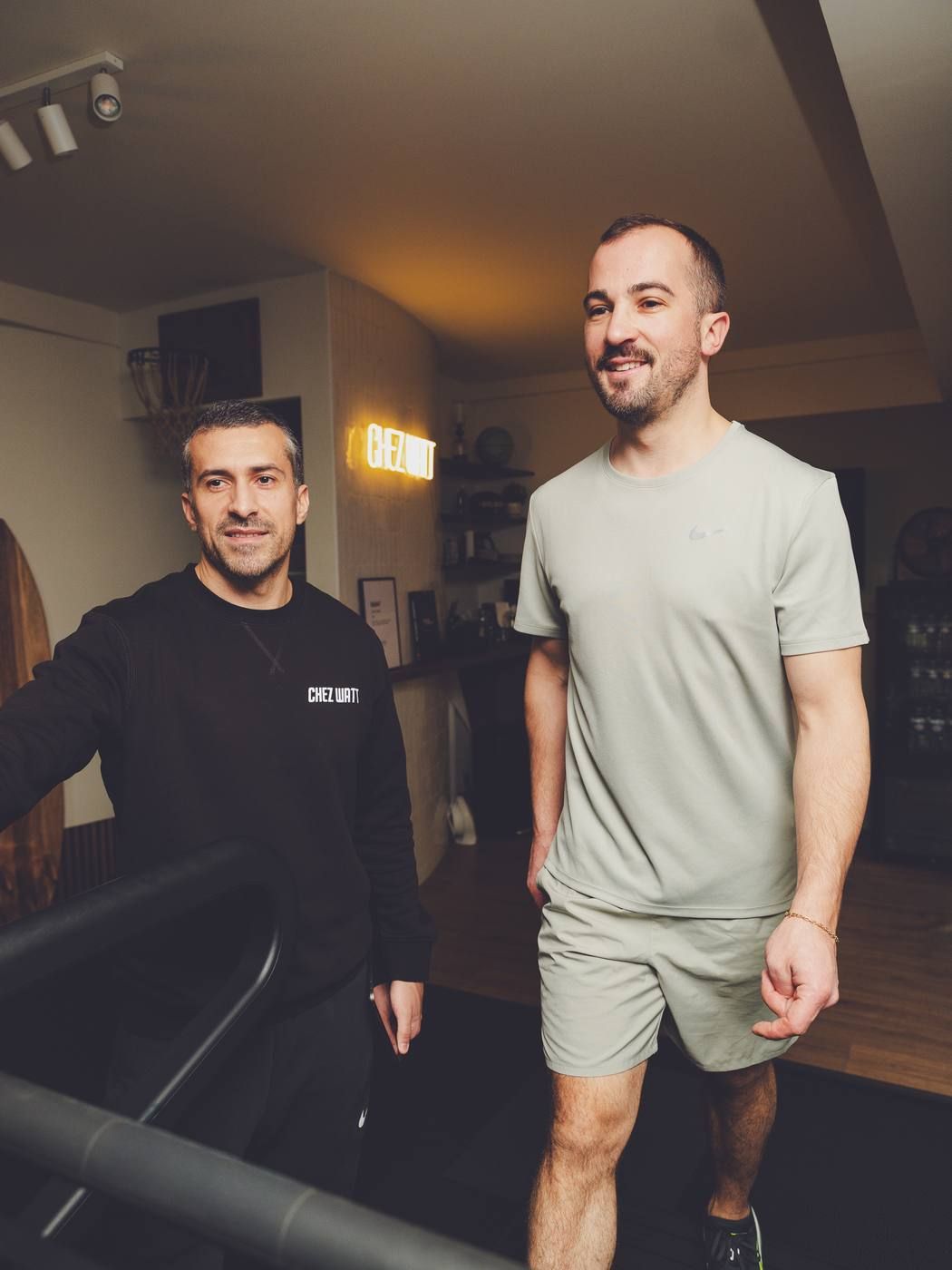 Tarik avec un adhérent CHEZ WATT