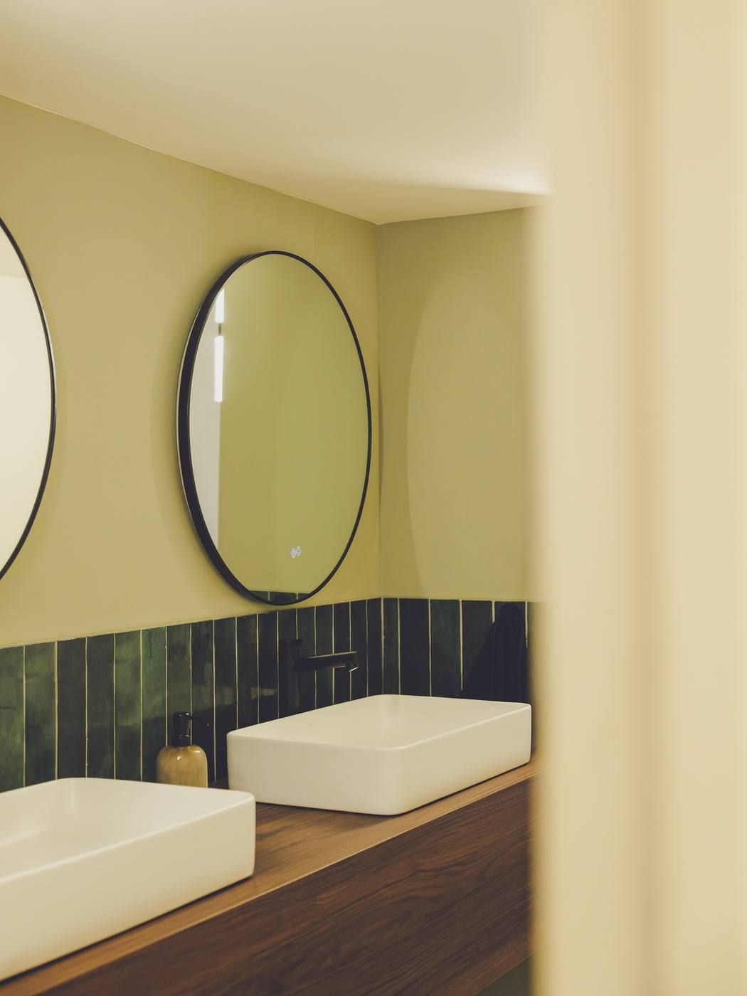 Vasques et sanitaires CHEZ WATT